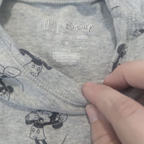 GAP Kids x Disney Mickey Mouse Pajamas - Picture 3 of 3